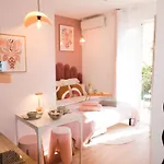 Casa Luna ניס